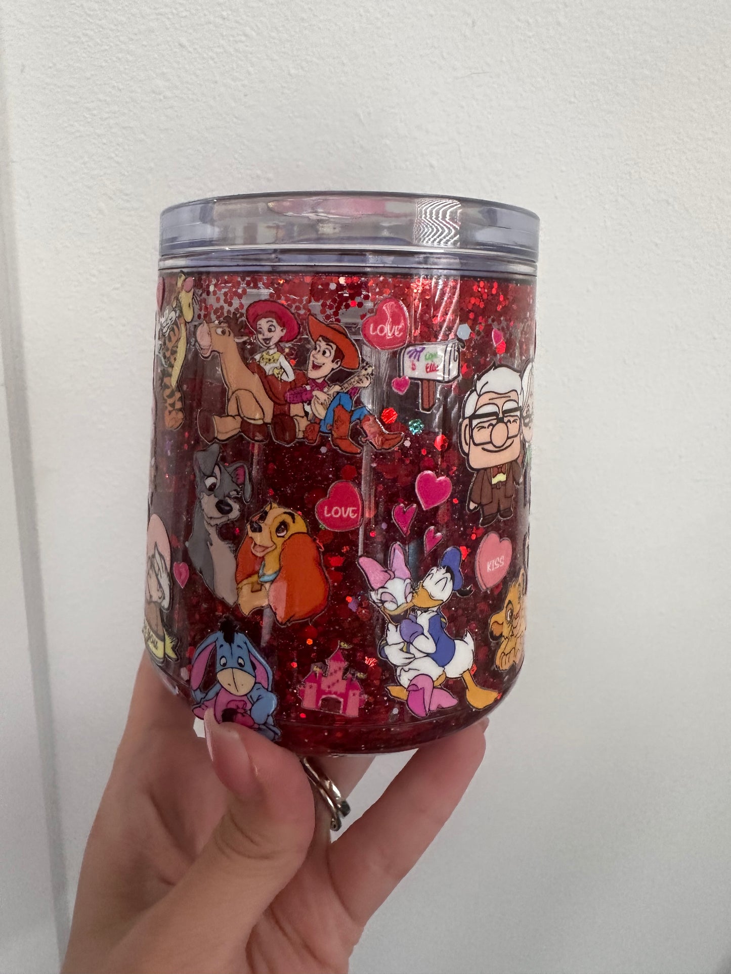 Wine snowglobe cup