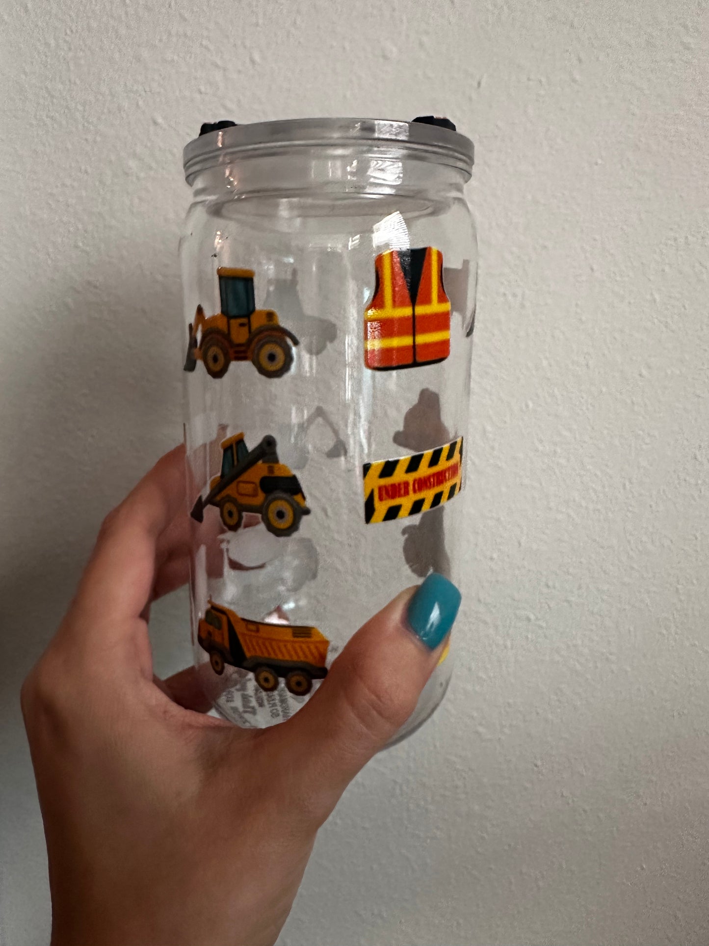 Construction plastic cup
