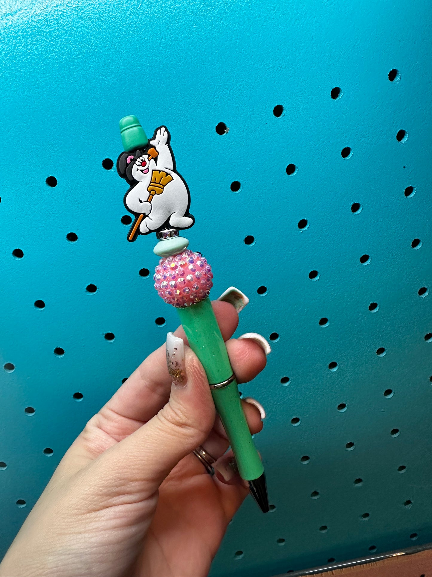 Frosty pen